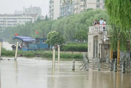 錢塘江流域暴發建國后第二大洪水 百年古橋被沖毀