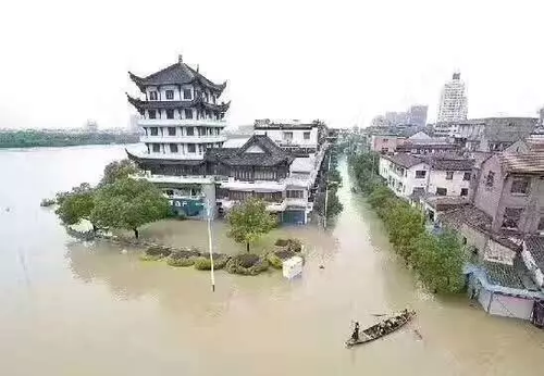 錢塘江流域暴發建國后第二大洪水 百年古橋被沖毀