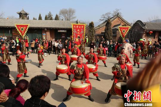 本屆年俗活動新增了民俗內容和非遺表演，表現形式多樣，內容豐富多彩，當地特色濃郁。張壁古堡景區供圖